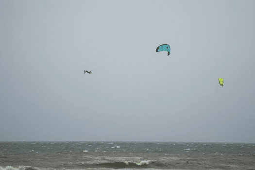 Top-kitesurfers maken zich op voor het YoungCapital NK Big Air